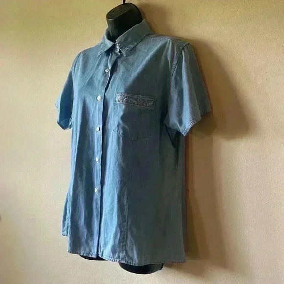 Women’s Woolrich Short Sleeve Button Down Size Large Top - Picture 2 of 6